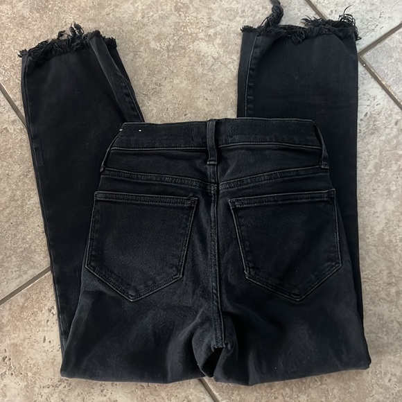 Madewell Petite Cali Demi-Boot Jeans in Edmunds Wash: Raw-Hem Edition - Picture 7 of 7